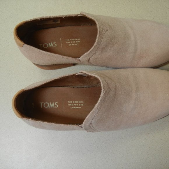 Toms Women's Cream Suede Loafers - Picture 6 of 12